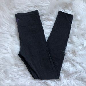 TNA leggings